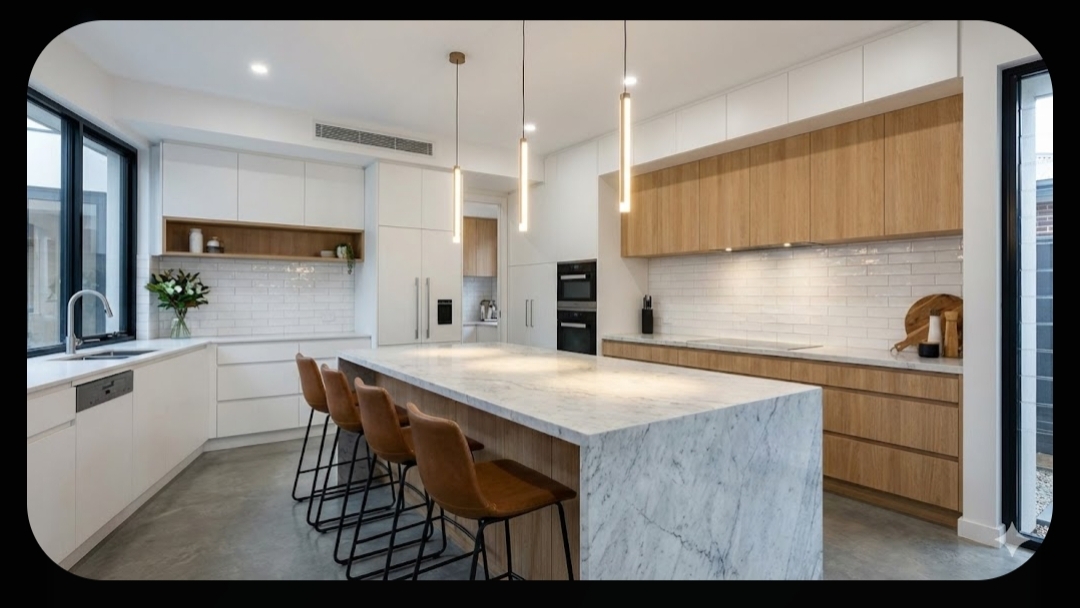 Pendant Light di Atas Kitchen Island